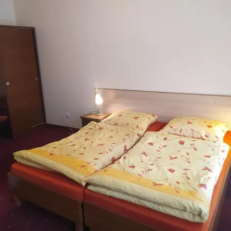 Privatunterkunft Na Skraju *