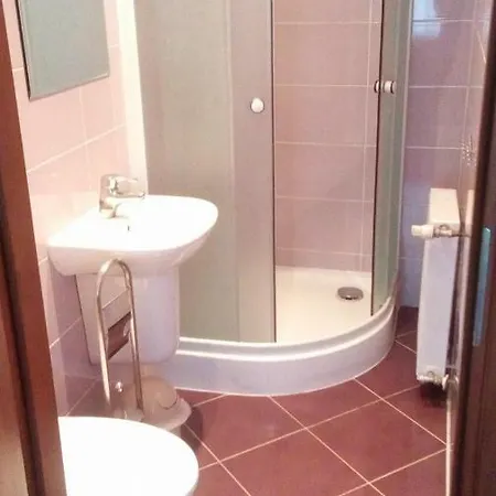 Na Skraju 홈스테이 두슈니키 즈드로지