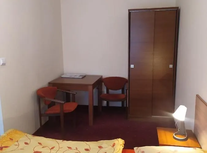 Na Skraju Quarto em Acomodações Particulares *