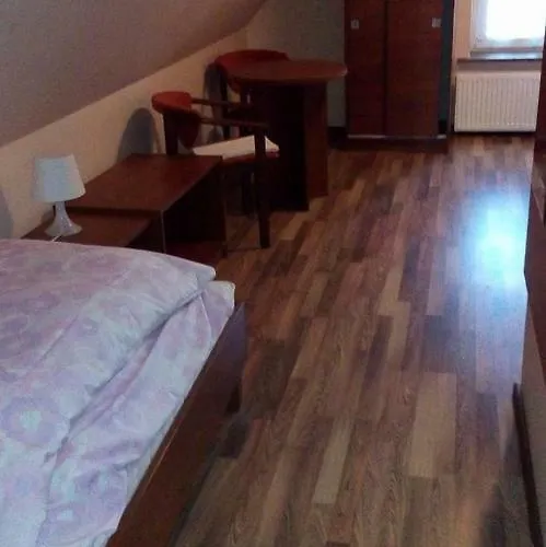 Na Skraju Quarto em Acomodações Particulares *